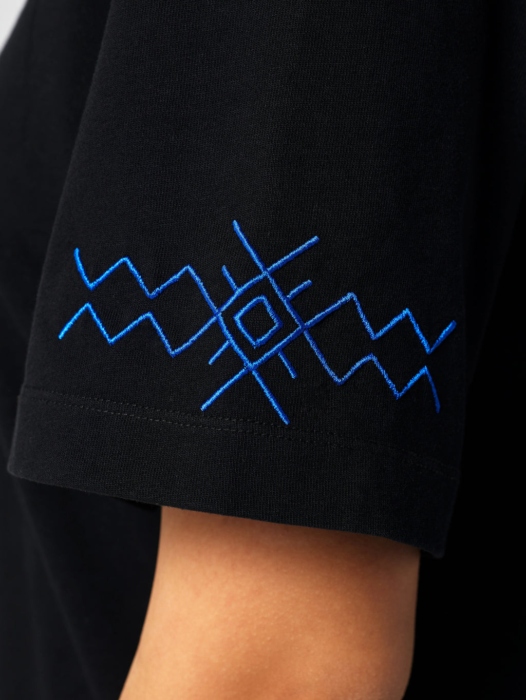 Tricou Cer și Pământ