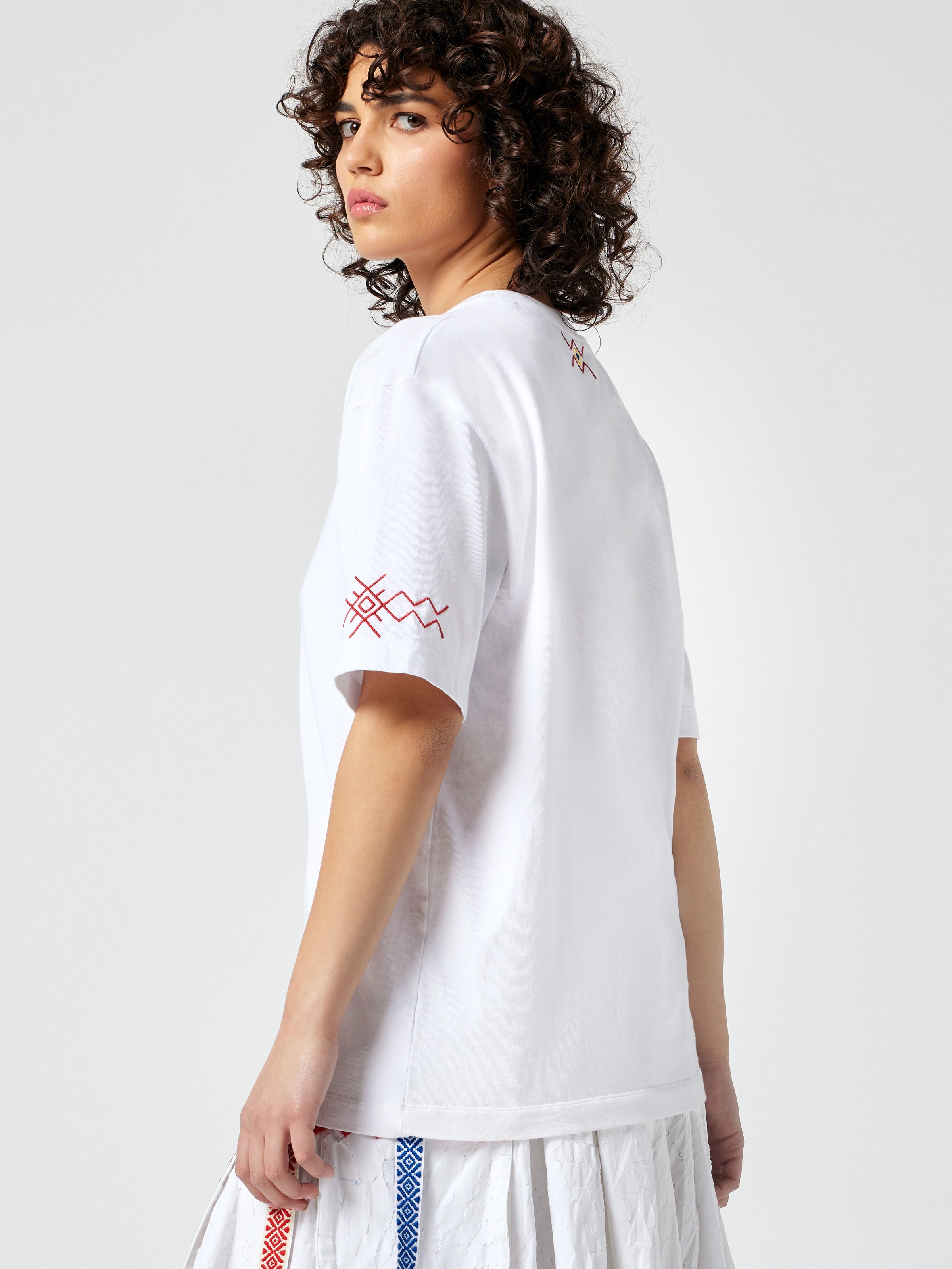 Tricou Alb Cer și Pământ