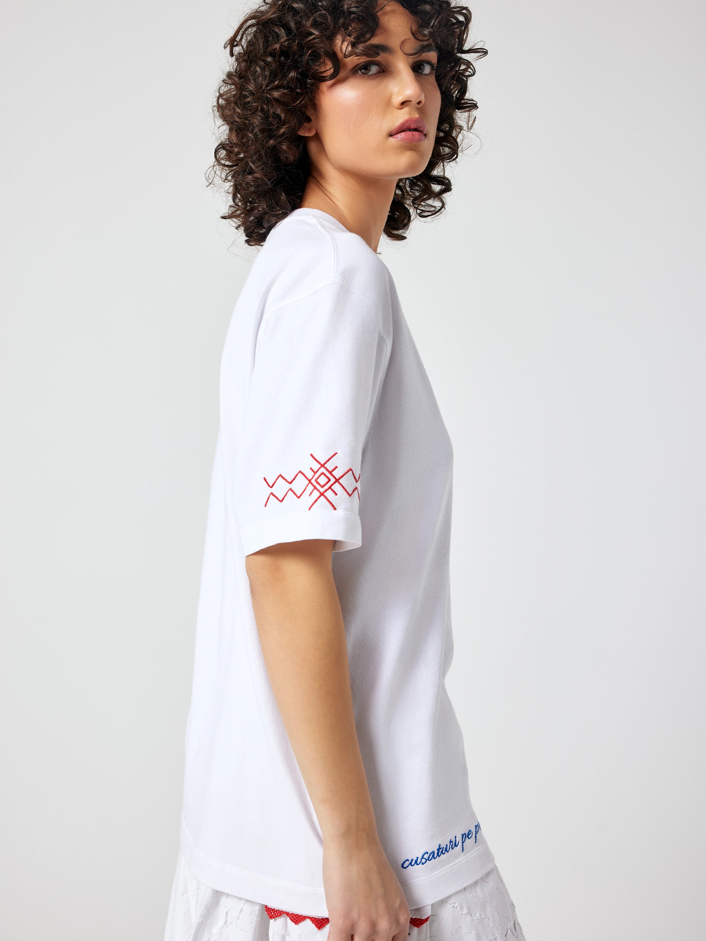Tricou Alb Cer și Pământ
