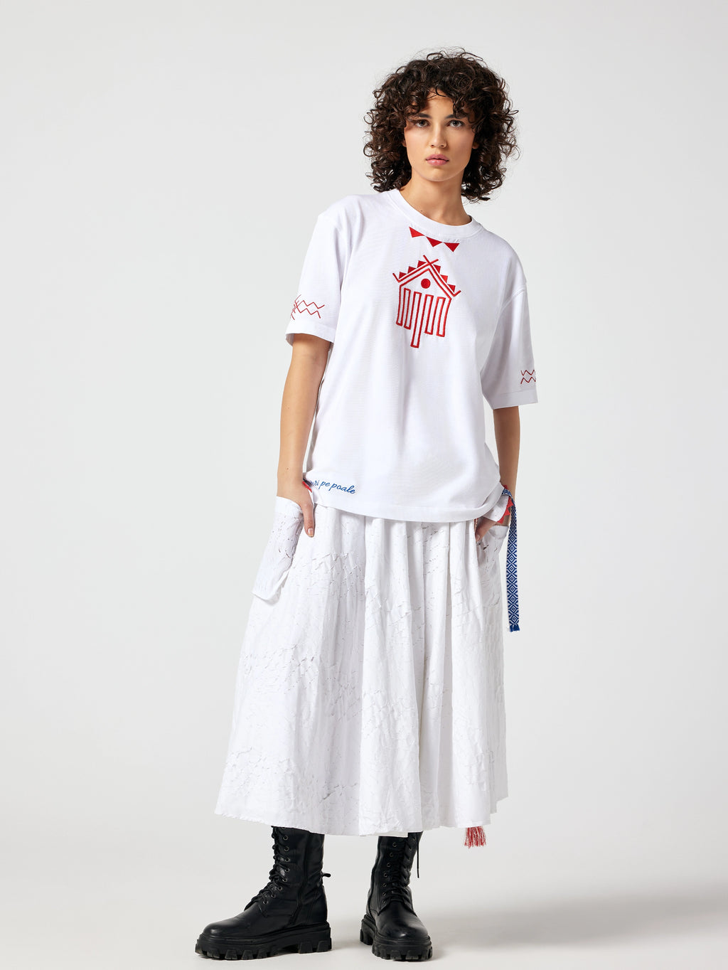 Tricou Alb Cer și Pământ